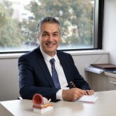 Dr Kayvan Haghighi
